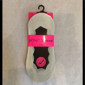3/$20 NWT Betsey Johnson 3 pack no-slip footies
